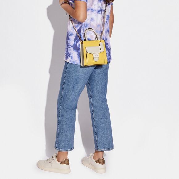 New Coach Mini Pepper Crossbody In Colorblock/Yellow-White/Leather - Picture 5 of 12